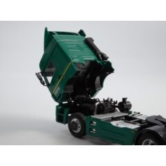 1:43 Масштабная модель КАМАЗ-5490 седельный тягач, зеленый