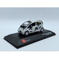 1:43 Масштабная модель MITSUBISHI i-MiEV "Moo Moo" Edition 2012