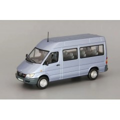 1:43 Масштабная модель Mercedes-Benz Sprinter Classic Bus, pearl blue