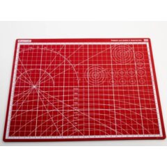 Коврик для резки стандарт красный А4, 3 слоя