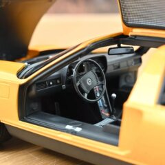 1:18 Масштабная модель MERCEDES-BENZ C111-II 1970 Weissherbs metallic