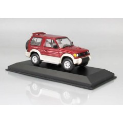 1:43 Масштабная модель Mitsubishi Pajero II SWB (1991) Red metallic
