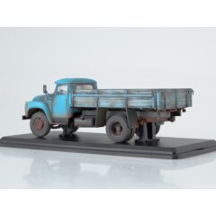 1:43 Масштабная модель ЗИЛ-130 бортовой (со следами эксплуатации)