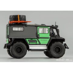 1:43 Масштабная модель Петрович 204-60 4х4 2014