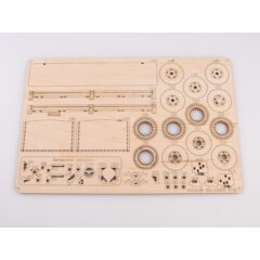 1:35 Сборная модель КАМАЗ-43118 бортовой (ранний)