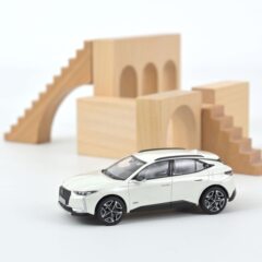 1:43 Масштабная модель CITROEN DS4 Cross (кроссовер) 2021 Pearl White