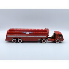 1:43 Масштабная модель SOMUA Jl17 Truck Tanker Truck Esso Produits Aviation (1955), red