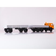 1:43 Масштабная модель КАМАЗ-53212 с прицепом ГКБ-8350