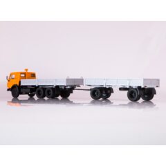 1:43 Масштабная модель КАМАЗ-53212 с прицепом ГКБ-8350