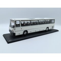 1:43 Масштабная модель Автобус Икарус-250.58 белоснежный с боксом