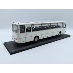 1:43 Масштабная модель Автобус Икарус-250.58 белоснежный с боксом