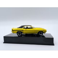 1:43 Масштабная модель CHEVROLET Camaro Yenko/SC 1969 Yellow/Black