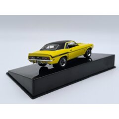 1:43 Масштабная модель CHEVROLET Camaro Yenko/SC 1969 Yellow/Black