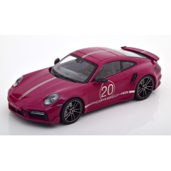 1:18 Масштабная модель Porsche 911 (992) Turbo S Coupe Sport Design - 2021 (strawberry red)