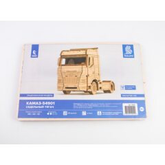 1:43 Сборная модель КАМАЗ-54901 седельный тягач