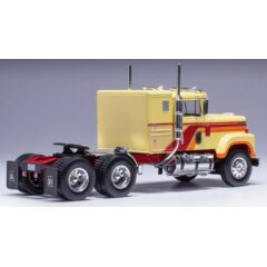 1:43 Масштабная модель седельный тягач INTERNATIONAL Transtar 4300 1980 Yellow/Red/Orange