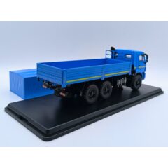 1:43 Масштабная модель КАМАЗ-43118 рестайлинг бортовой с тентом