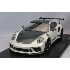 1:18 Масштабная модель Porsche 911 GT3RS (991.2) Weissach Package - 2019 (silver / black)