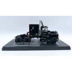1:43 Масштабная модель MACK R-Series со спальником (из к/ф "Конвой") 1978 Black