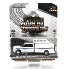 1:64 Масштабная модель DODGE Ram 3500 машина шиномонтажа "Goodyear Commercial Tire" 2021