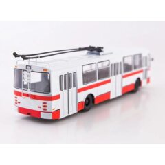 1:43 Наши автобусы №61 - Троллейбус ЗИУ-9