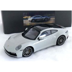 1:18 Масштабная модель Porsche 992 Carrera 4S (light grey)