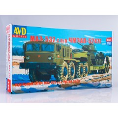 1:43 Сборная модель МАЗ-537 с полуприцепом ЧМЗАП-5247Г