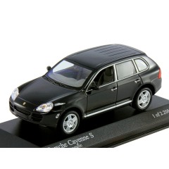 1:43 Масштабная модель Porsche Cayenne S 2002 Black Metallic