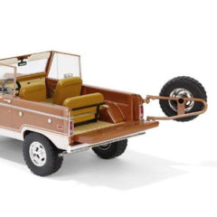1:18 Масштабная модель FORD Bronco Ranger 1973 Hot Ginger Metallic