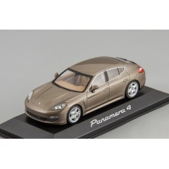 1:43 Масштабная модель Porsche Panamera 4 2009 Brown