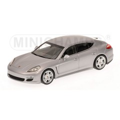 1:43 Масштабная модель PORSCHE PANAMERA S HYBRID - 2011 - SILVER METALLIC