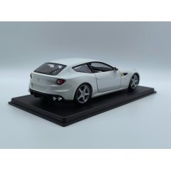 1:24 Масштабная модель FERRARI Ff (ferrari Four) (2011), White