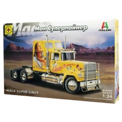 1:24 Сборная модель МАК Суперлайнер