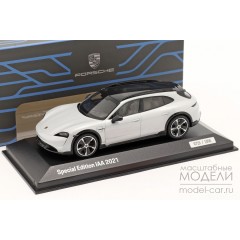 1:43 Масштабная модель Porsche Taycan Turbo Cross Turismo, IAA Edition - 2021 (ice grey)