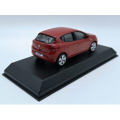 1:43 Масштабная модель Dacia Sandero 2021 красный