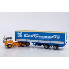 1:43 Масштабная модель Volvo F89 с полуприцепом Fruehauf Savoyarde