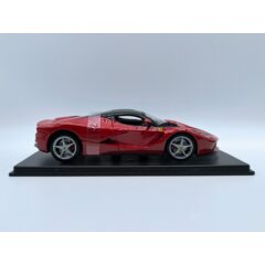 1:24 Масштабная модель FERRARI LaFerrari (2013), red black