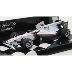1:43 Масштабная модель Sauber Motorsport C29 Pedro De La Rosa 2010