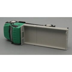 1:43 Масштабная модель ГАЗон C41R33 бортовой, зеленый / серый