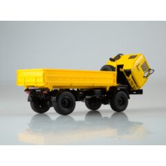 1:43 Масштабная модель КАЗ-4540 самосвал