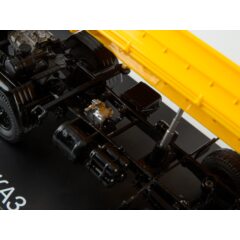 1:43 Масштабная модель КАЗ-4540 самосвал