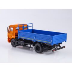 1:43 Масштабная модель KAMAZ-43253 бортовой