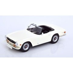 1:18 Масштабная модель Triumph TR6 - 1969 (LHD) (white)