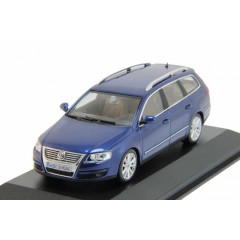1:43 Масштабная модель VOLKSWAGEN Passat Variant (2005), blue