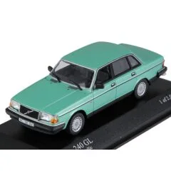 1:43 Масштабная модель Volvo 240 GL 1986 Green Metallic