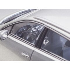 1:43 Масштабная модель Audi Q7 Quattro S-Line 2015 серебристый