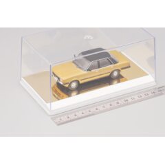 Бокс белый подиум золотое покрытие (155 х 90 х 70 мм)