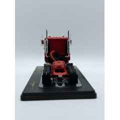 1:43 Масштабная модель седельный тягач FORD CL 9000 1976 Red