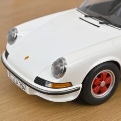 1:12 Масштабная модель PORSCHE 911 Carrera RS 2.7 1973 Grand Prix White/Red