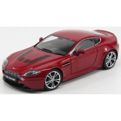 1:18 Масштабная модель Aston Martin V12 Vantage 2010 (Red)